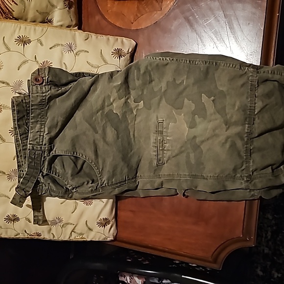 PrAna camo cargo shorts - Picture 3 of 4
